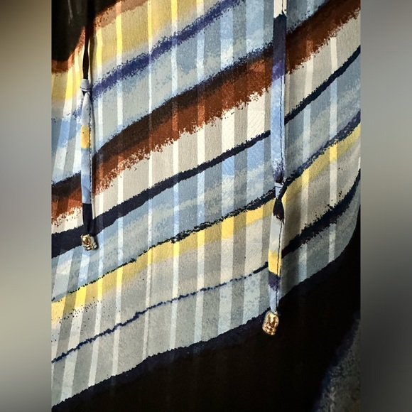 Pleated Lined Abstract Print Blouse Size S - Picture 3 of 5